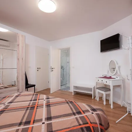 Center Sea Apartment
